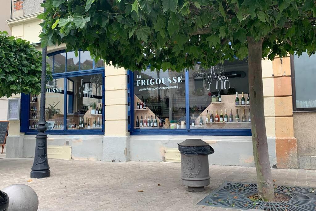 Hyper Centre Maison Le Petit Bouchon آي-شامبانيا المظهر الخارجي الصورة